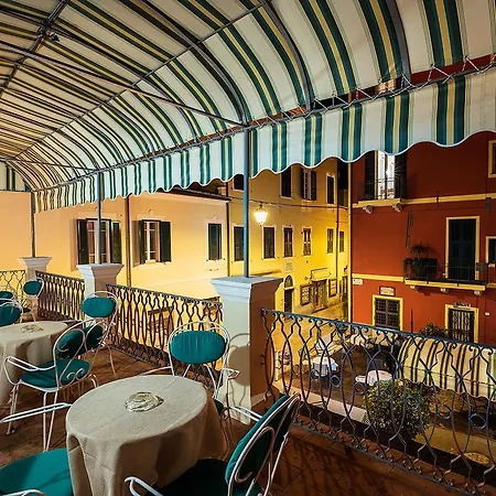Splendid Mare Laigueglia
