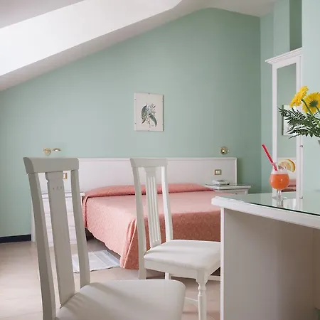 Splendid Mare Отель