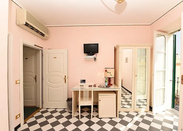 Splendid Mare Laigueglia